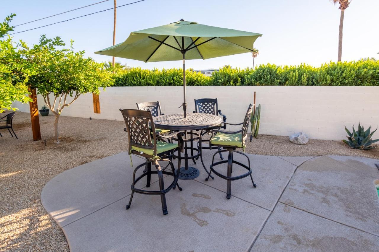 Beautiful Palm Springs Home Large Private Yard Buitenkant foto