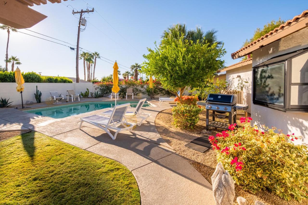 Beautiful Palm Springs Home Large Private Yard Buitenkant foto